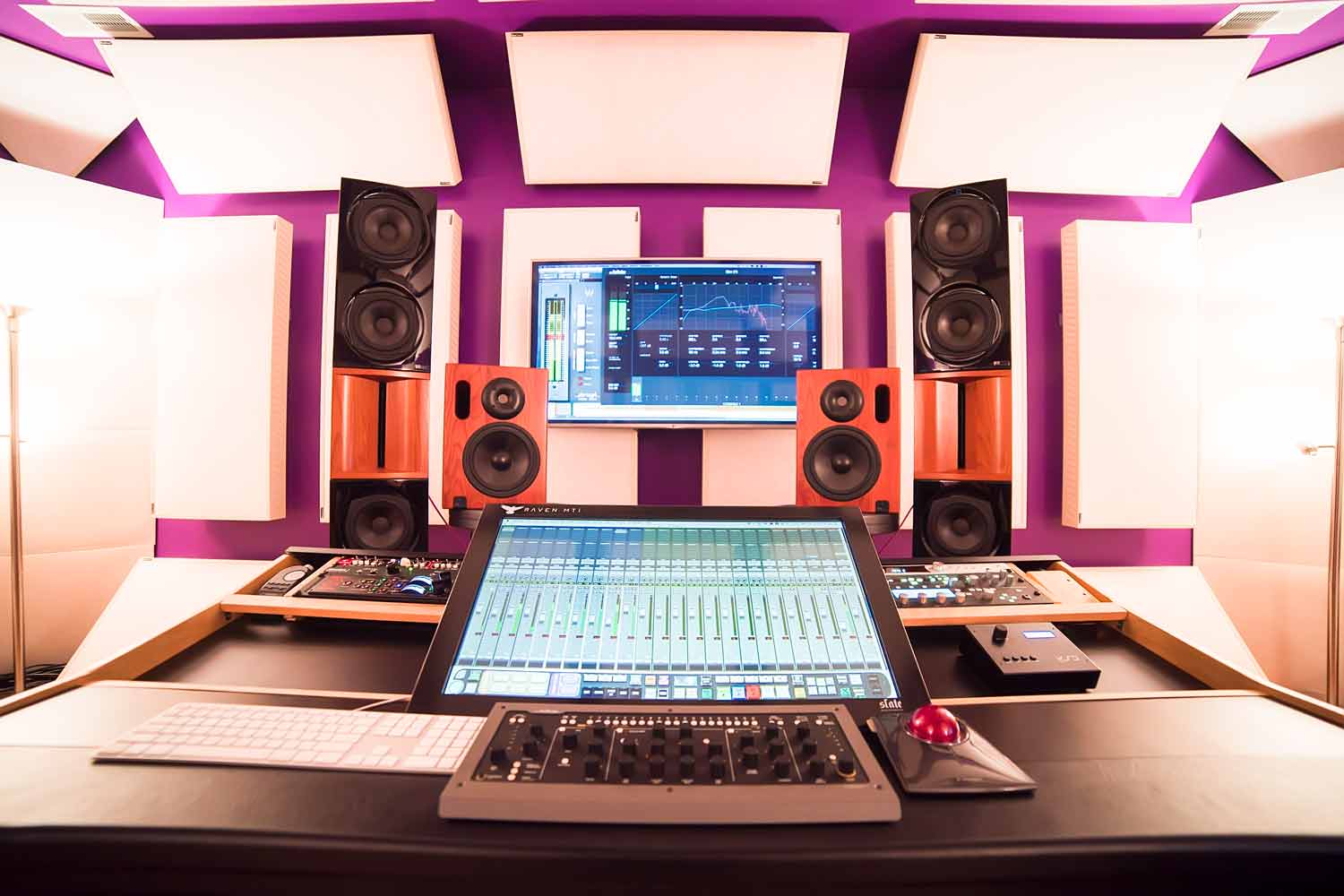 Console middle