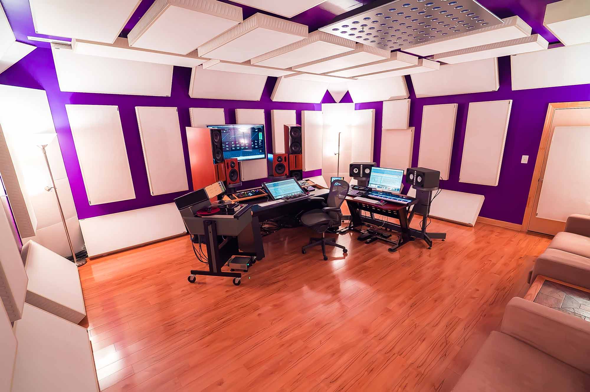 Cphonic Online Mastering and Mixing picture from back left of room